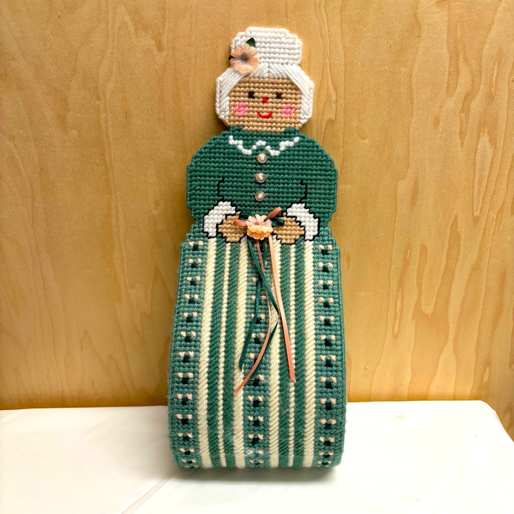 Plastic Canvas Granny Shape Tea Towel Holder